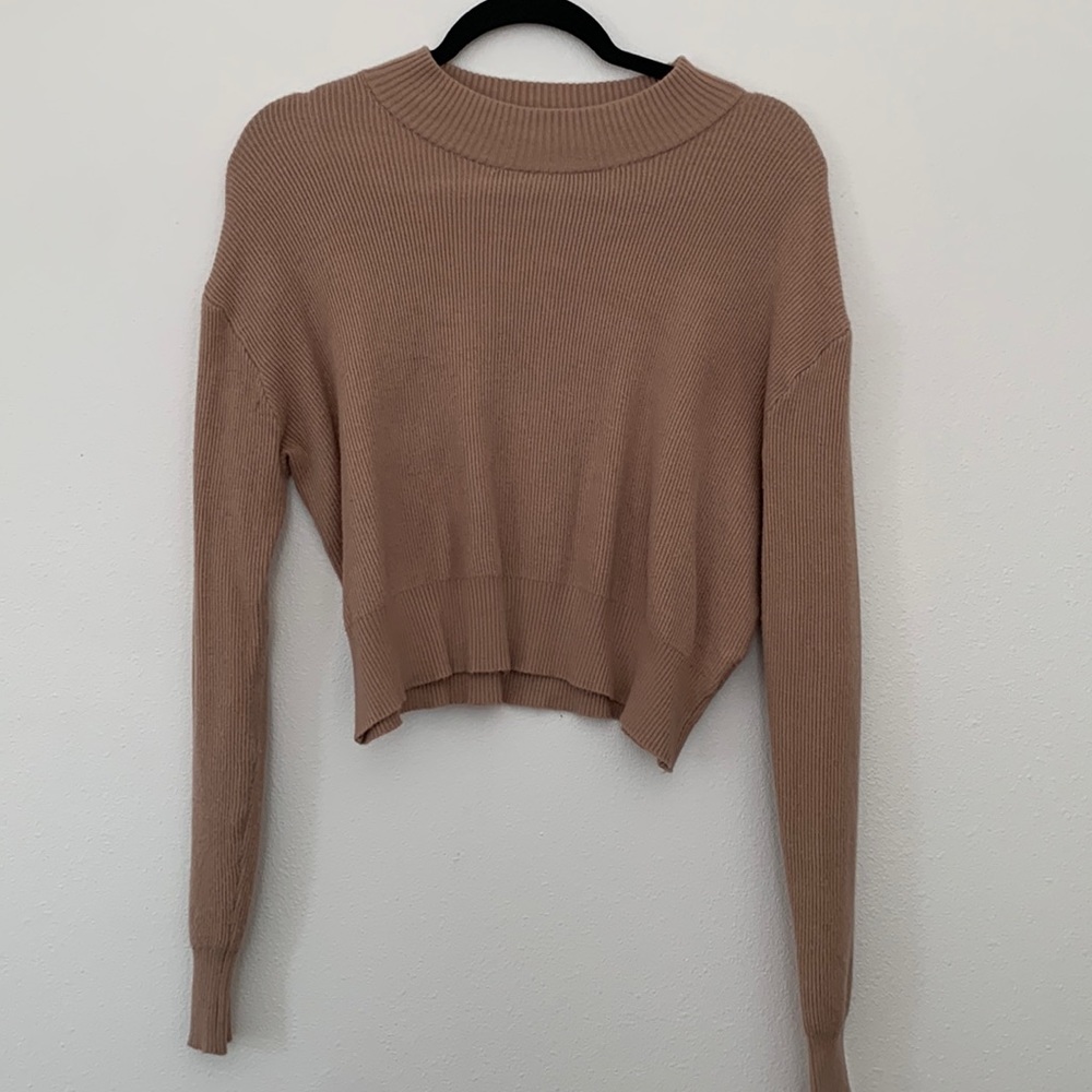 LA hearts sweater